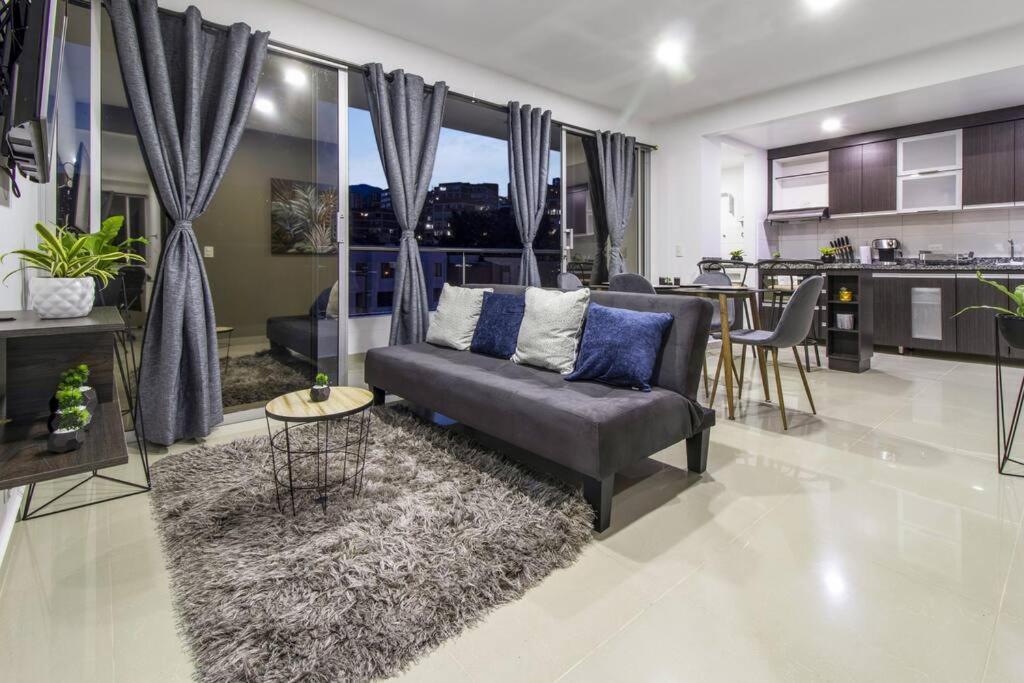 Amplio Apartamento en Calasanz - Estadio Medellín Exterior foto